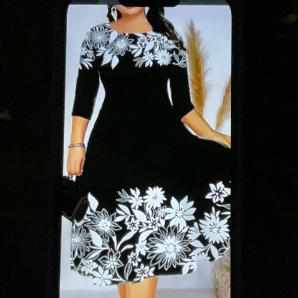 NWOT black and whited printed dress, size M(6)